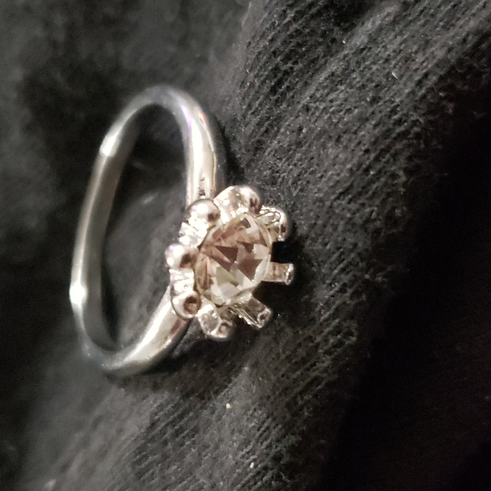 BRAND NEW RING SIZE 10